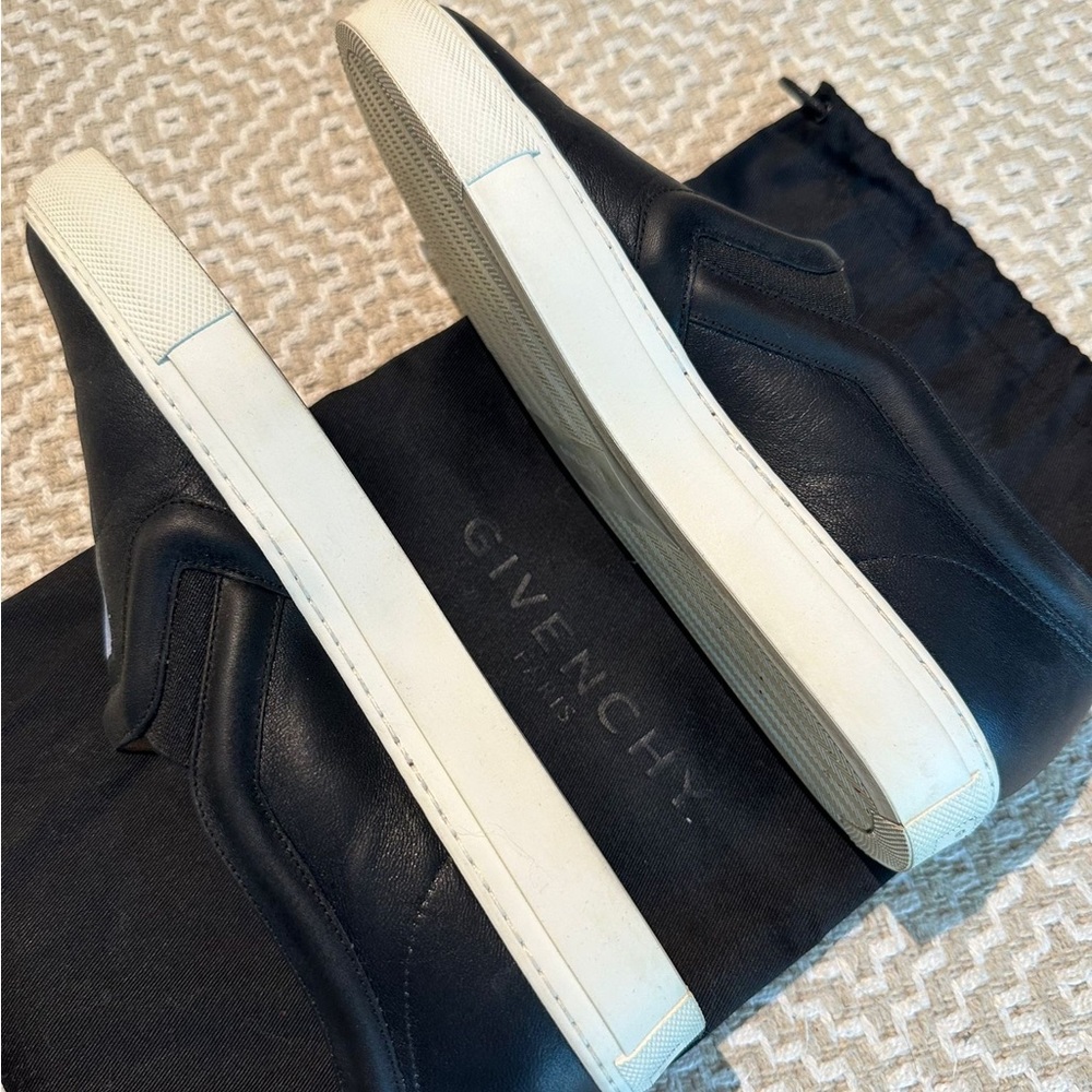 Givenchy Bambi Sneakers - Picture 2 of 5